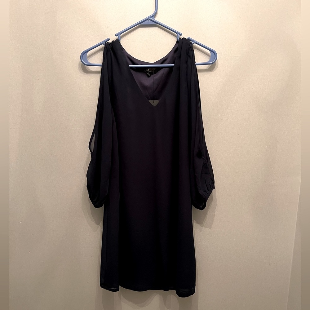 Lulu’s short cocktail dress.